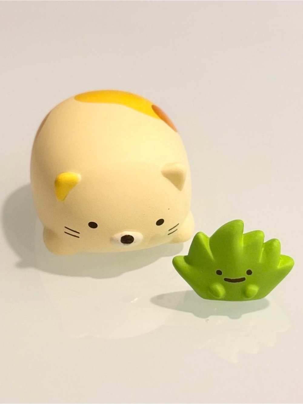 San-X Sumikko Gurashi Neko & Zassou Stackable Figure Japan Kawaii Collectible